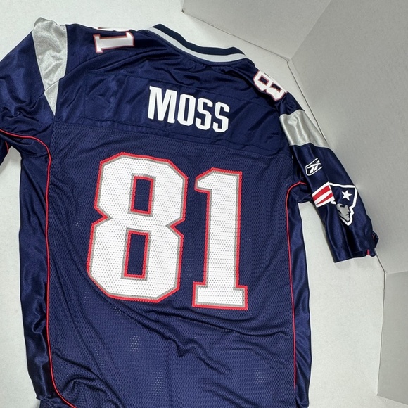 Reebook NFL Randy Moss New England Patriots Shirt - Size L. - Picture 12 of 16